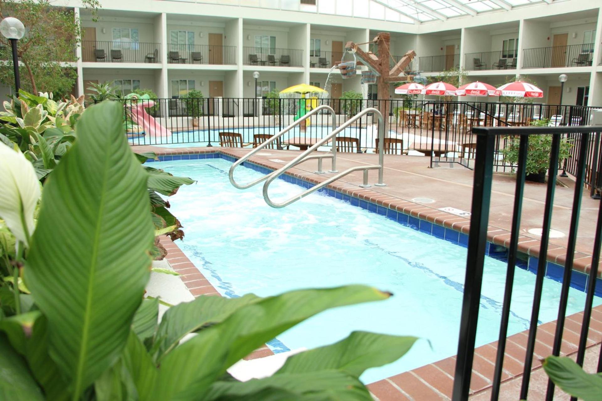 Adventureland Inn 阿尔图纳 外观 照片